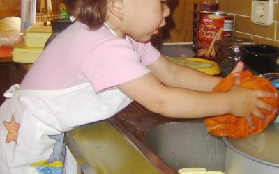 MEMAHAMI PERILAKU KEMANDIRIAN ANAK USIA DINI